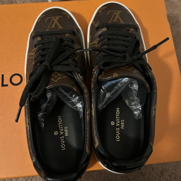 Louise Vuitton Frontrow sneaker - Picture 7 of 8